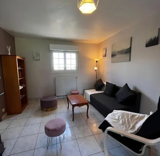 Du Coudray Nyaraló *